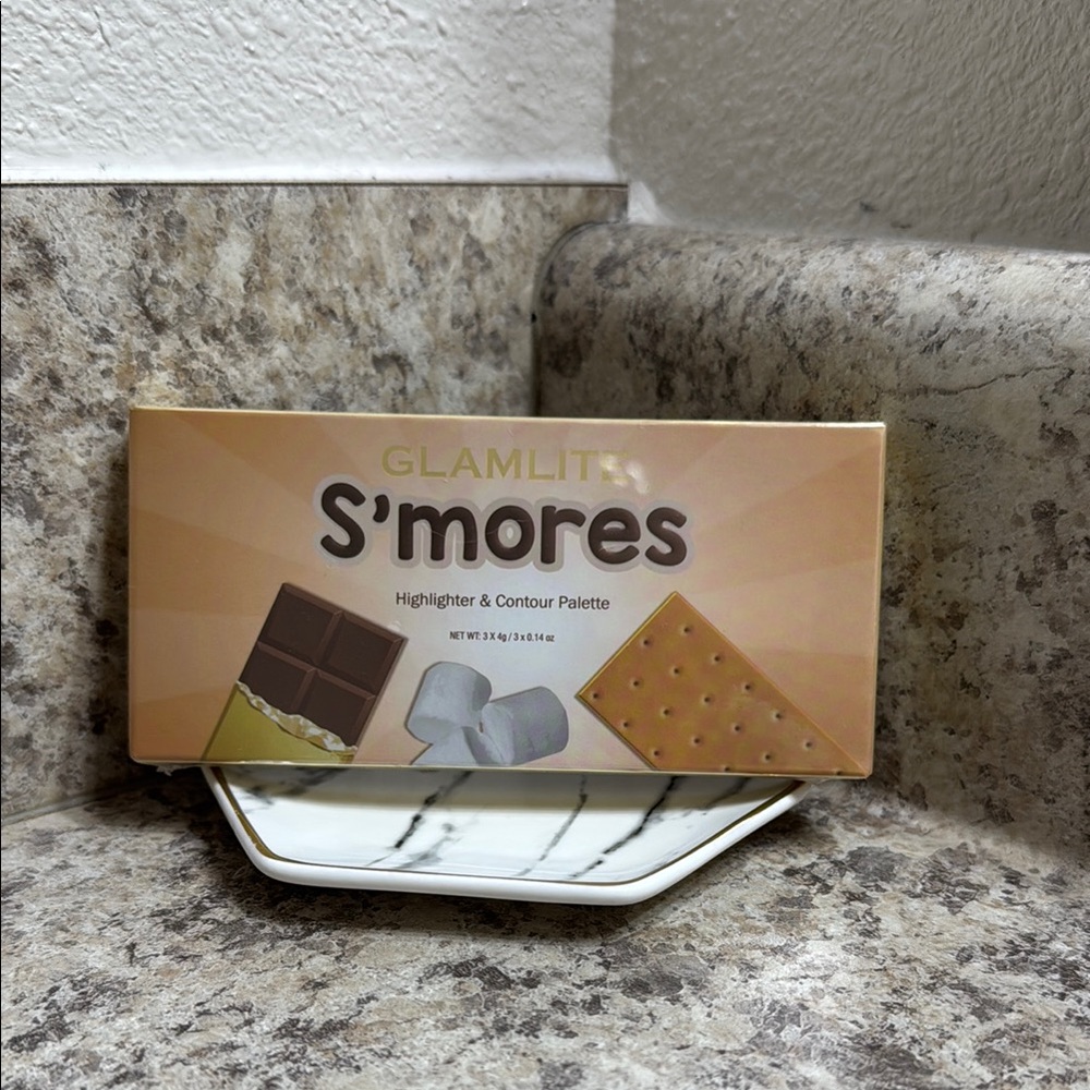 S'mores Highlighter & Contour Palette - Brown and Cream